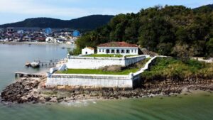 Guarujá avança em tratativas para integrar pontos históricos a programas da Unesco